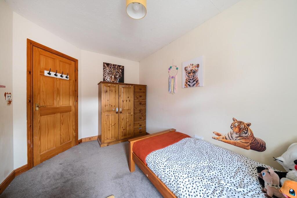 Bedroom 3 corner.jpg