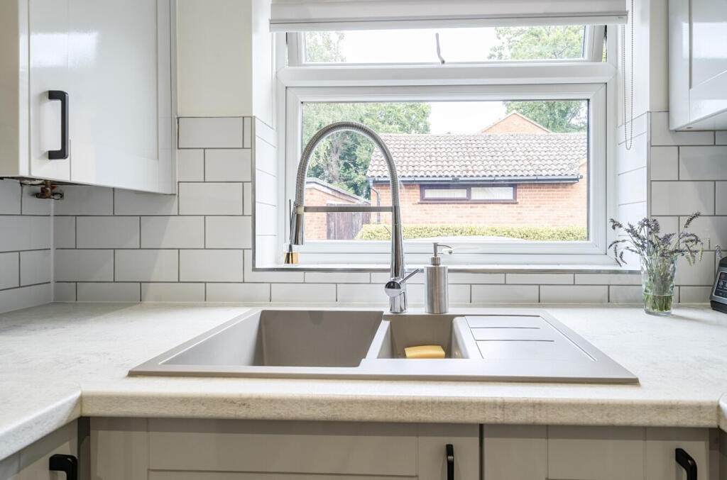 1343637-8-68a5e51...