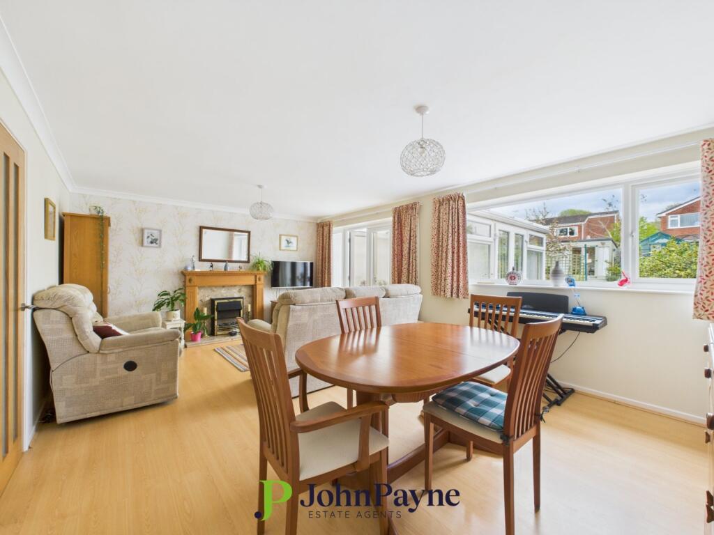 Living / Dining Room