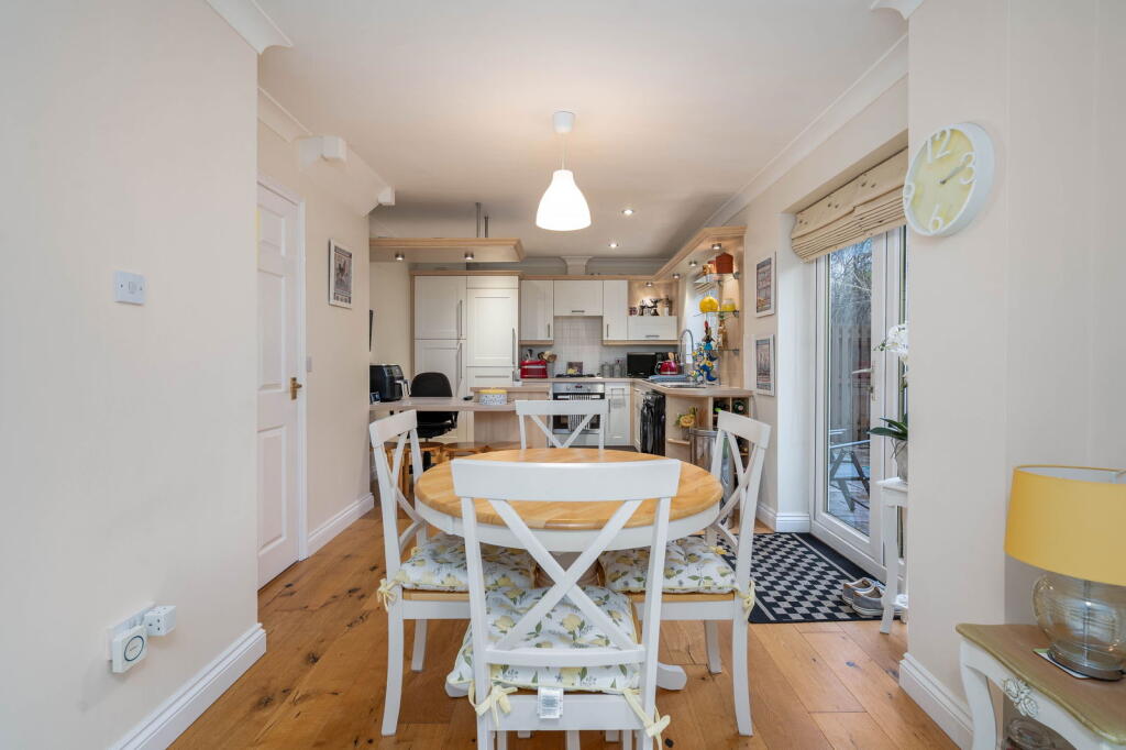 Valley Road, Simmondley, Glossop, SK13 6YN