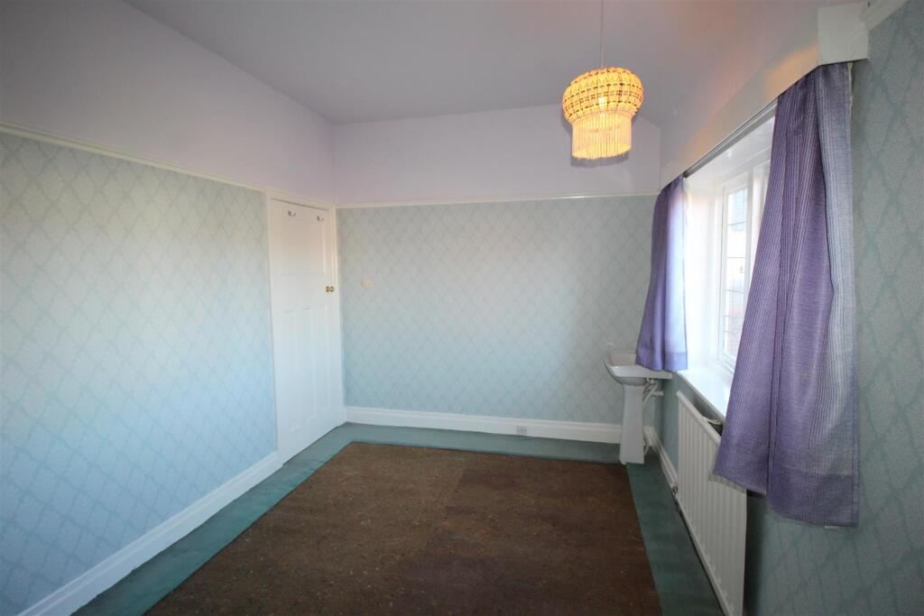 Fairhaven Road, 12 - Bedroom Four 1.JPG