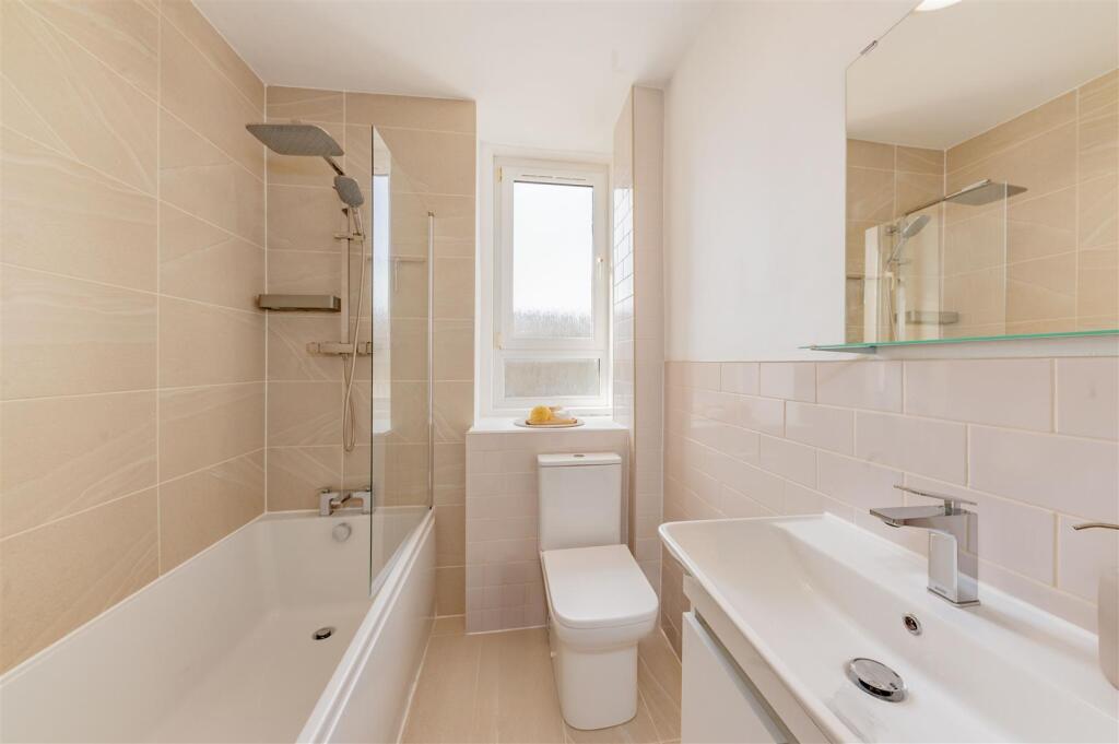 2L 17 Morgan Street Dundee-6.JPG