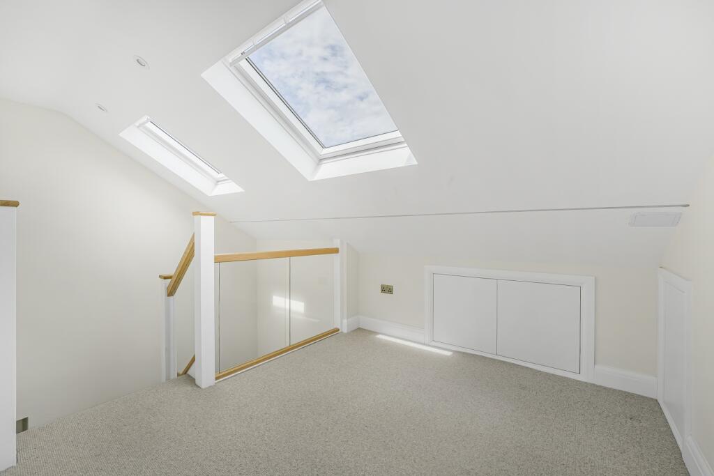 Nicoleta Aliman EweMove Bexleyheath Viewfield Road