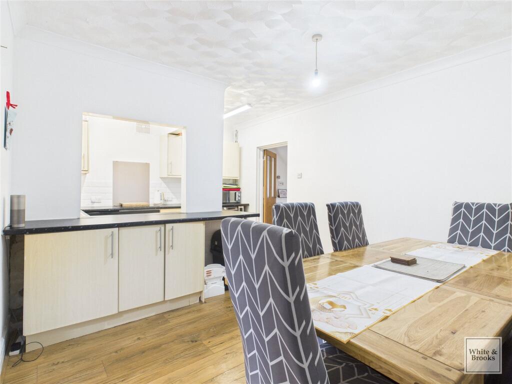 Kitchen/Dining