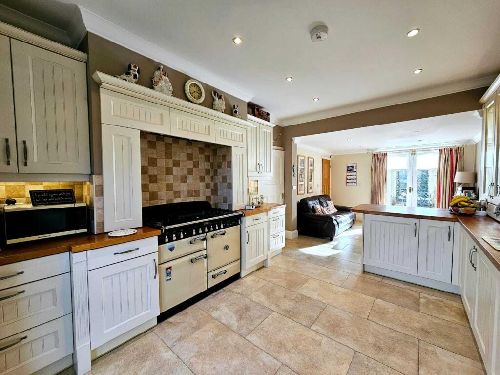 7881b405-76ca-479b-8459-5c5cfdeb5bbf