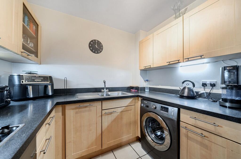 3-681cd43a85020-1...