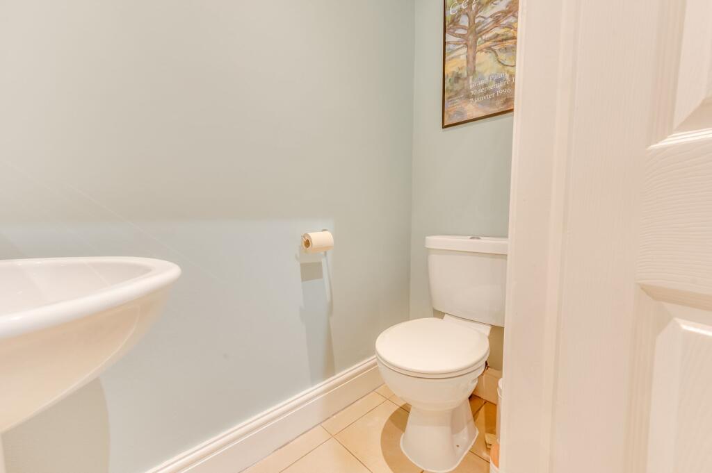 DOWNSTAIRS W/C AND UTILITY ROOM