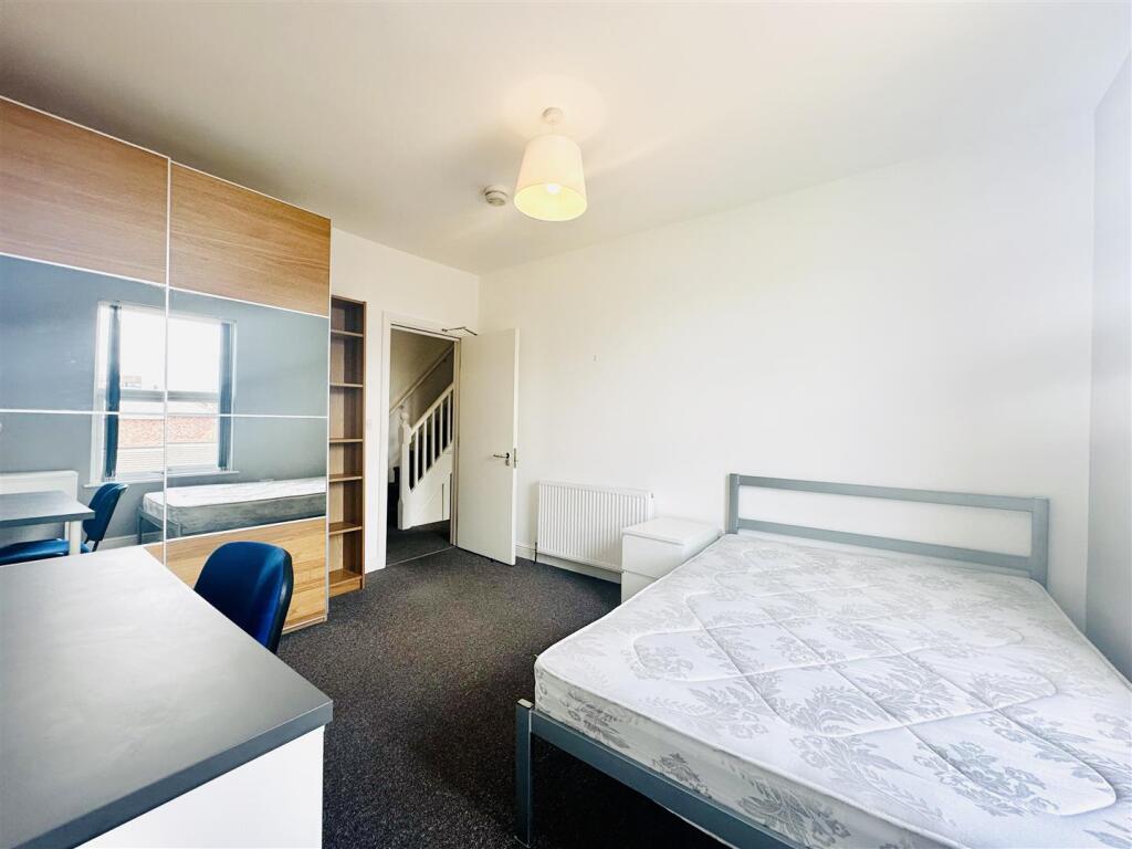Bedroom 4.jpeg