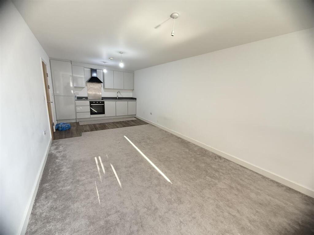 Photo 23-09-2025, 3 39 57 pm.jpg