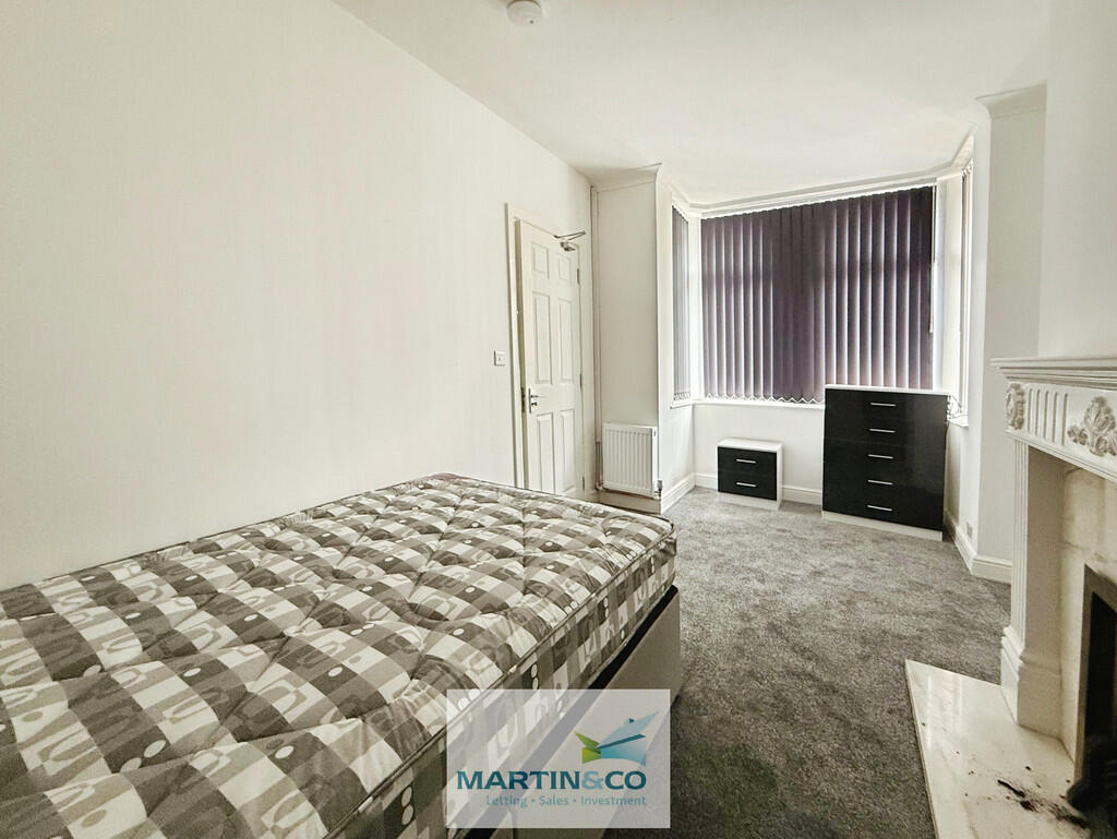 657206fa--4EC9-AA...