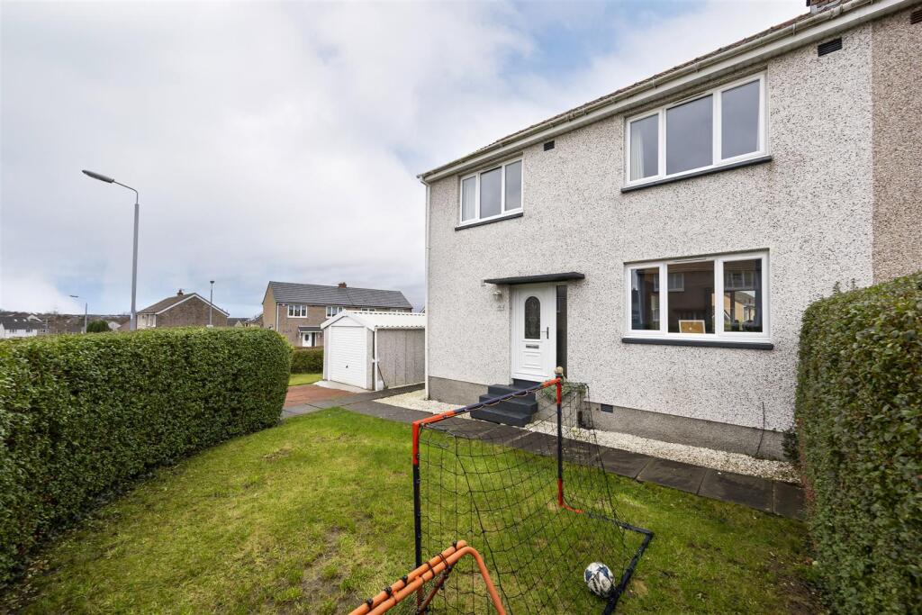 4_ALDER_AVE_LENZIE_003.JPG