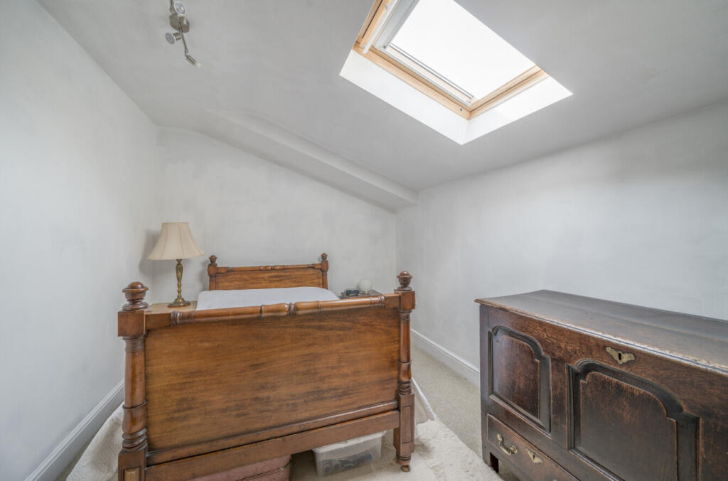 1346329-16-68b717...