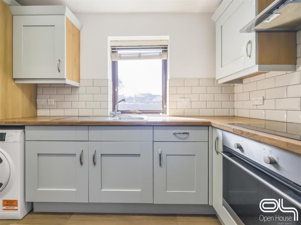 Willow Court, Swadlincote (7).jpg