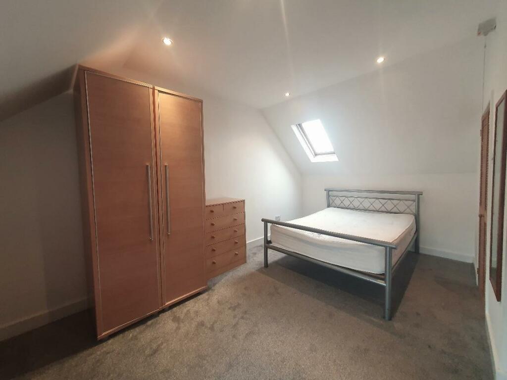 Bedroom.jpg