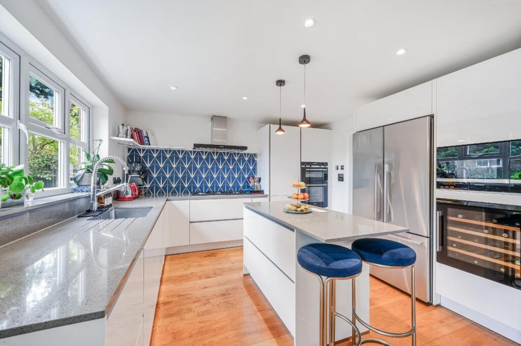 ELMWOOD DRIVEWAY (8).jpg