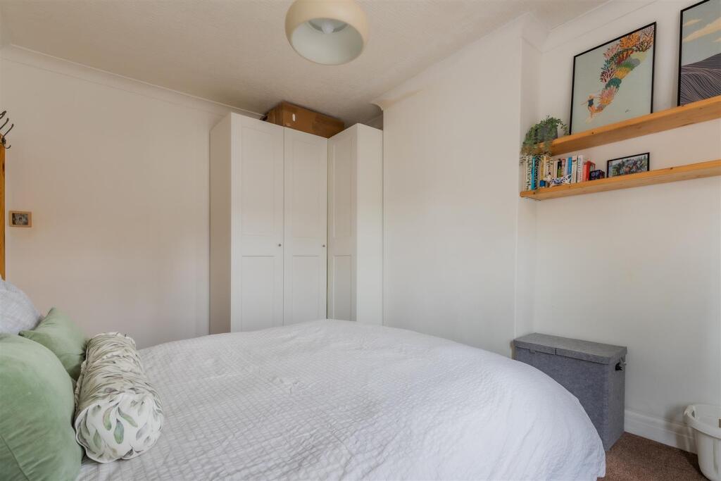 Corporation Road 163-22.jpg