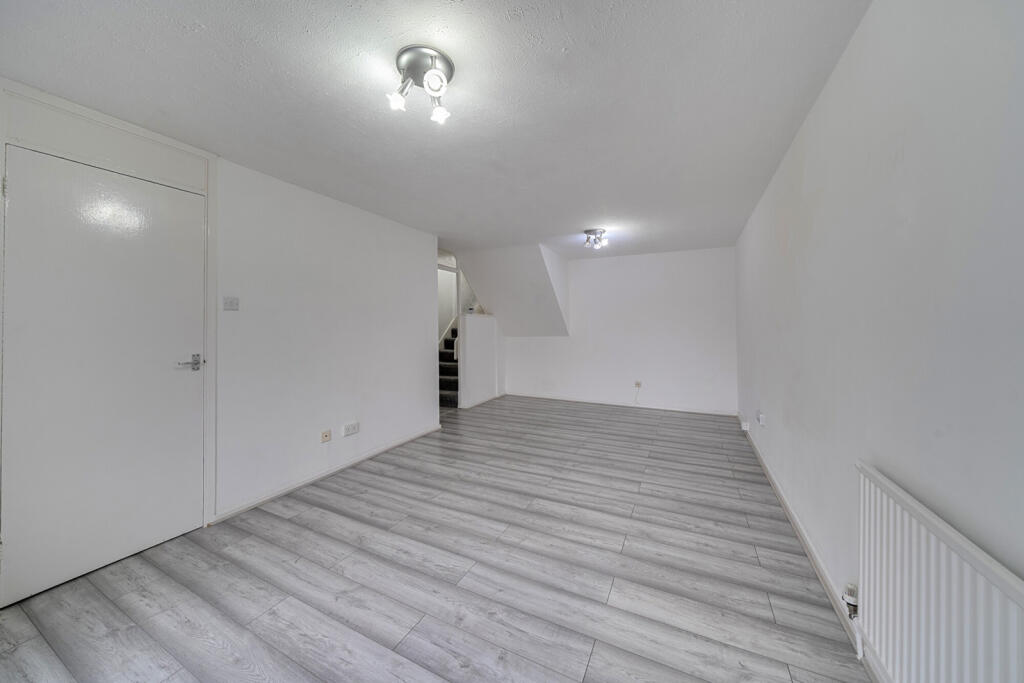 1377301-5-6911d27...