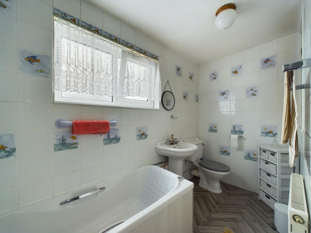 CAM02089G0-PR0382...