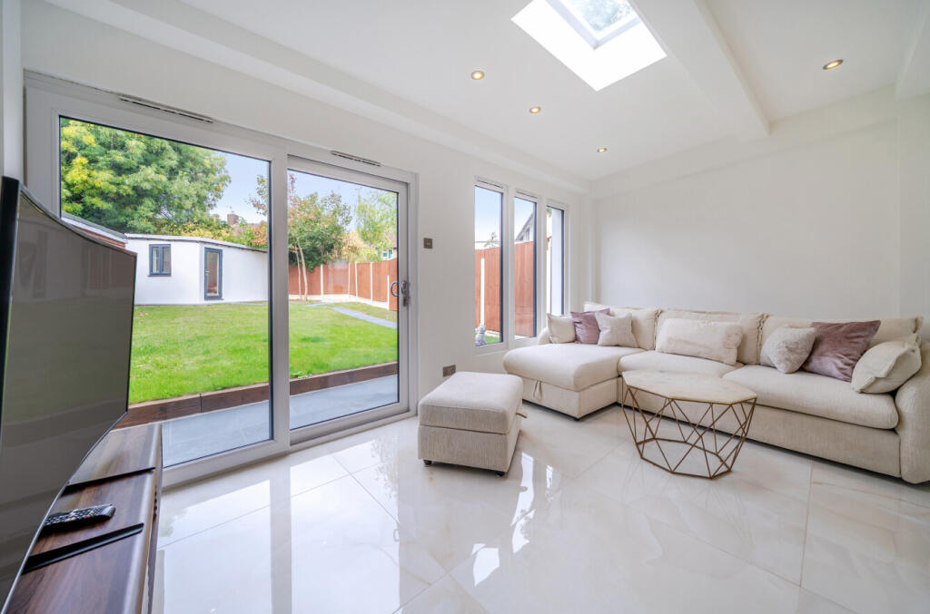 1364100-18-68e7c5...