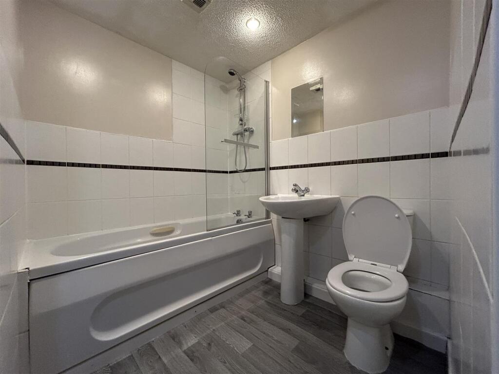 Bathroom.jpeg