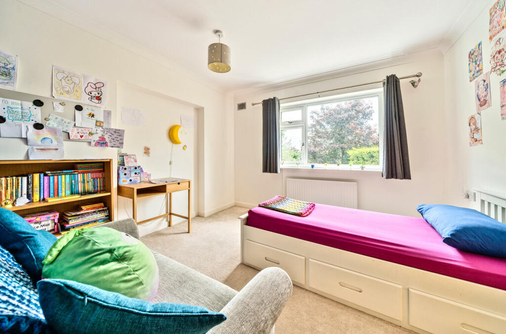 1303999-13-686408...