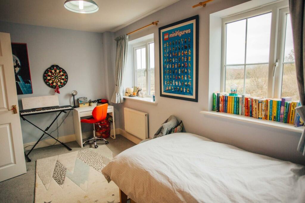 BEDROOM 3