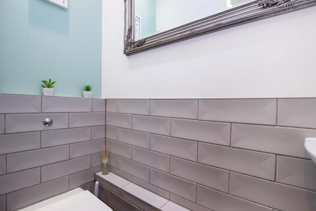 Halley Road (15).jpg