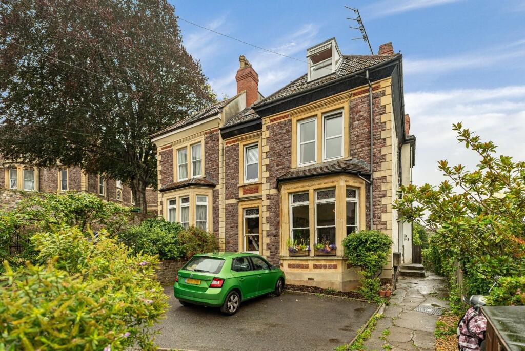 Flat 1, 46 Archfield Road14.JPG