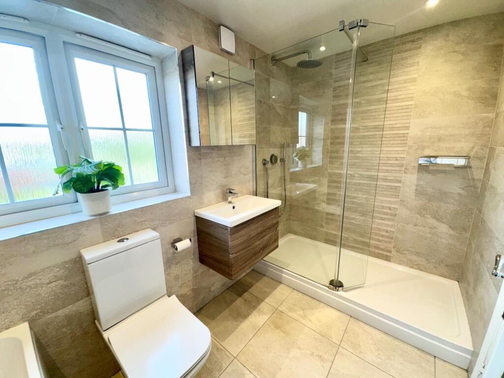 Ensuite Bathroom