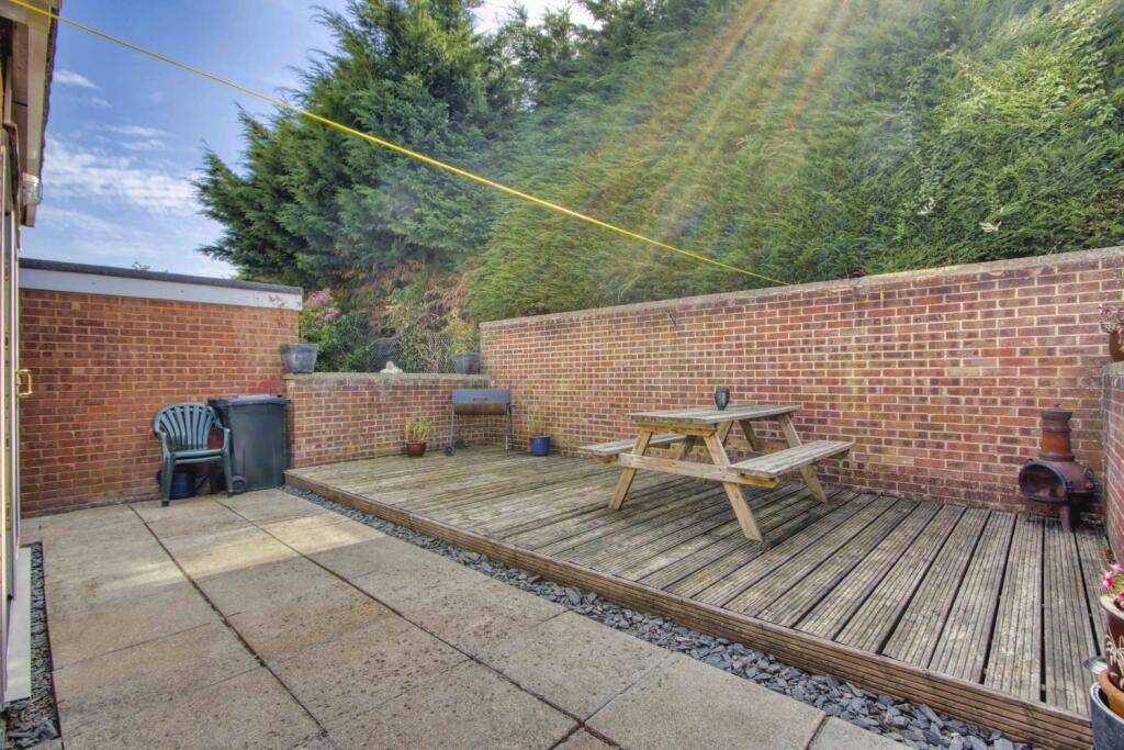 Newbarn Park Road (14)