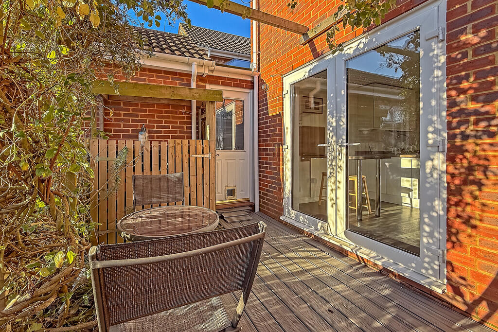 28PlayfieldClose-...