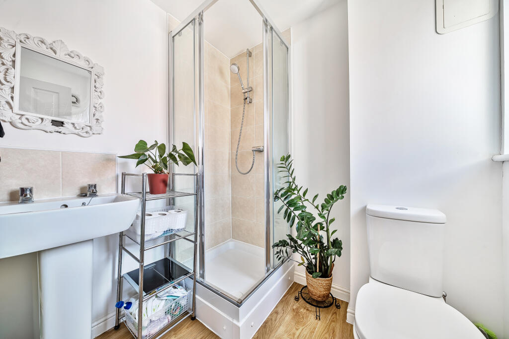 22682363176dc781293731arw22