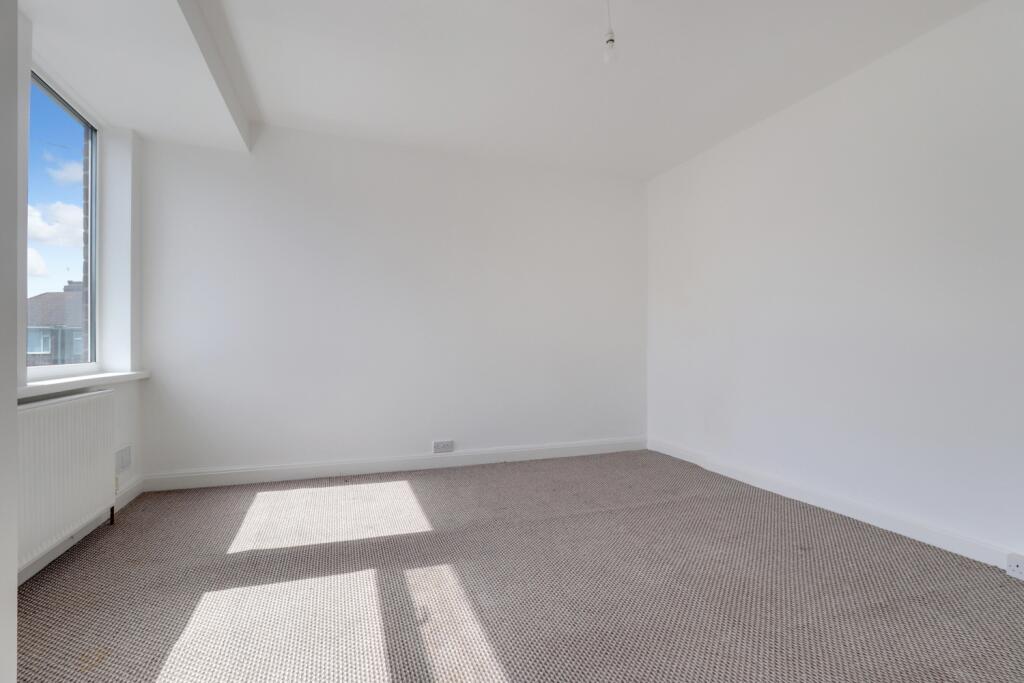 8- Rob Hammond EweMove Pontefract