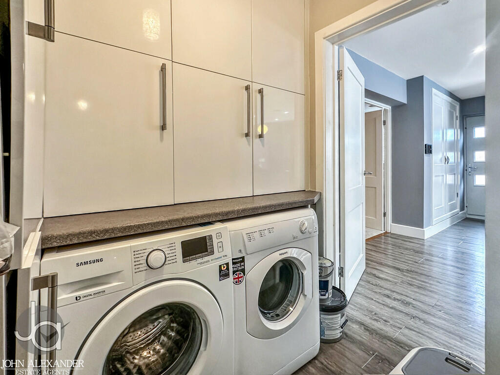 20241017_13585065...