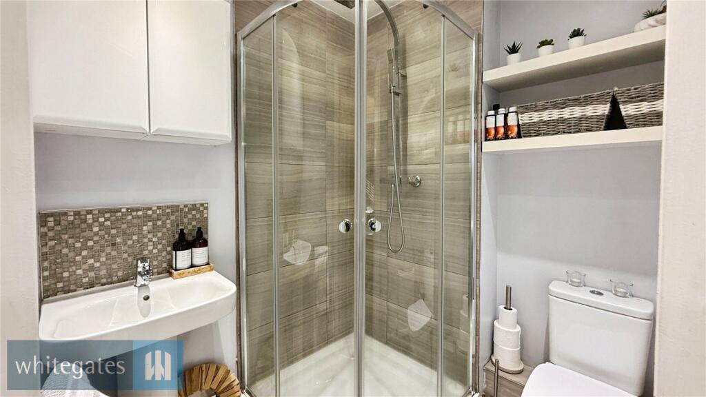 Bed 1 En Suite