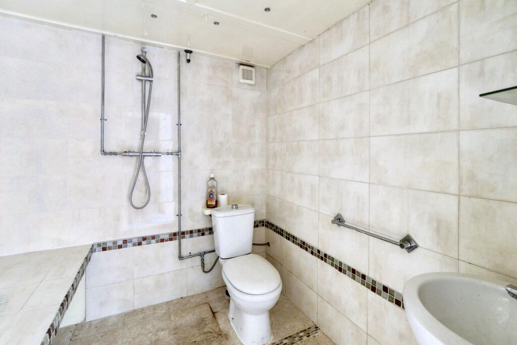 28 Chester Green Road, Derby, Derbyshire, DE1 3SF