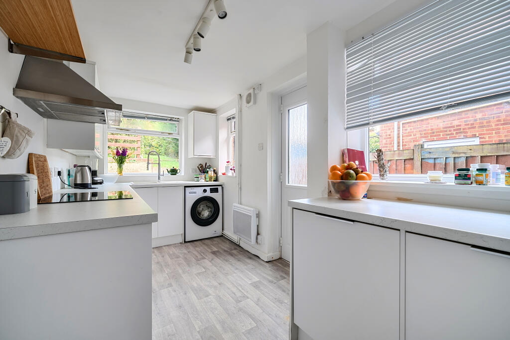 1371606968ff84e7a447a