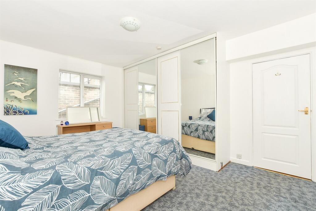 Annexe 2 Bedroom