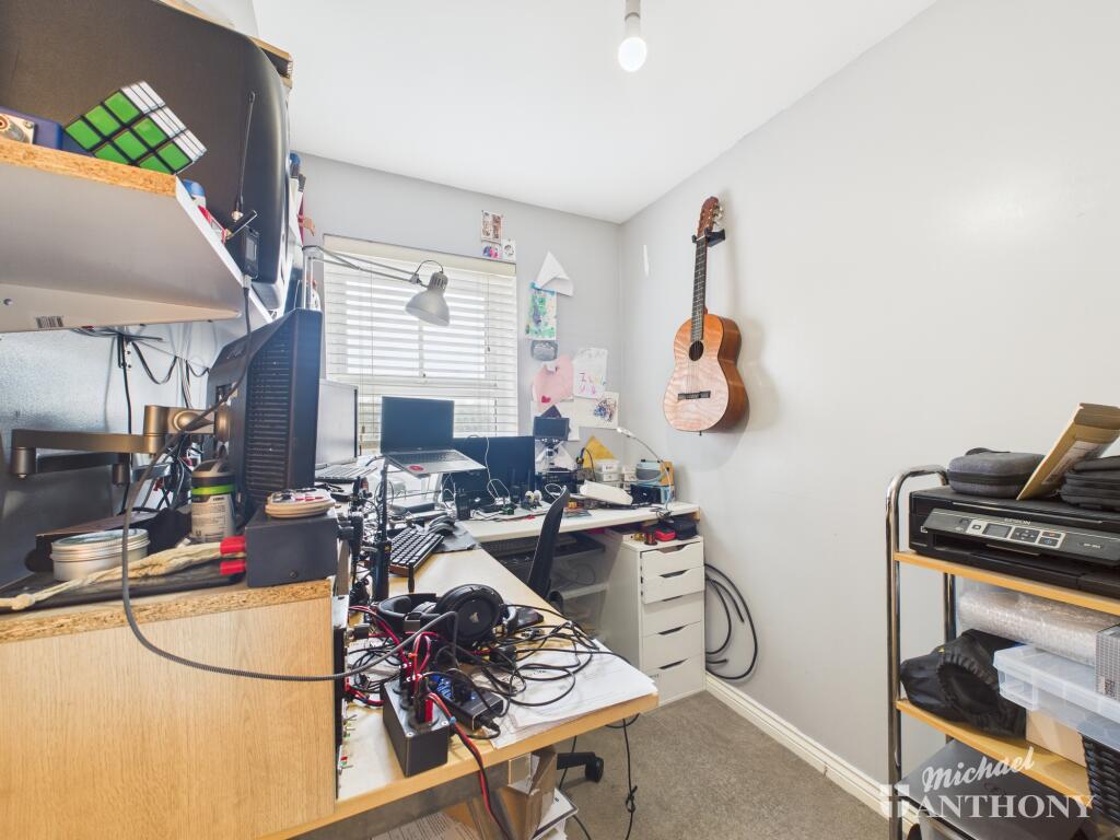 CAM02773G0-PR0363-STILL016