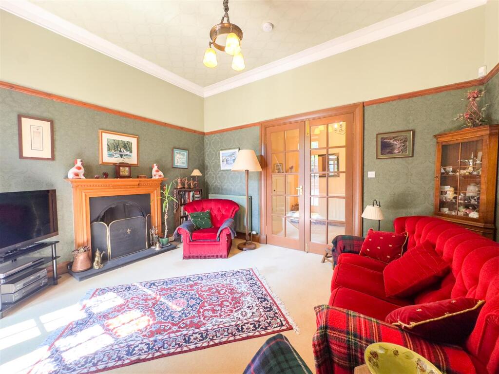 TV/Family Room