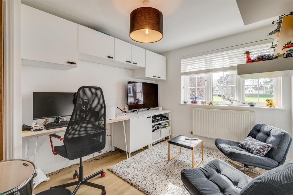 Eastholm Green 9-20.jpg