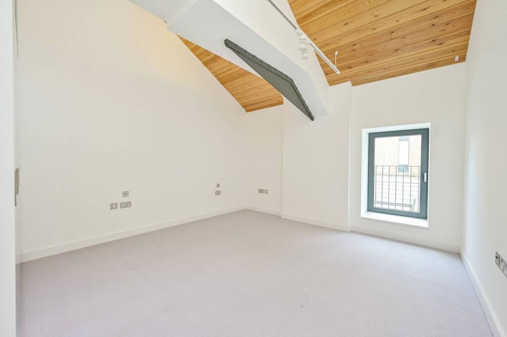 Bubbling Well Square, Wandsworth, London, SW18