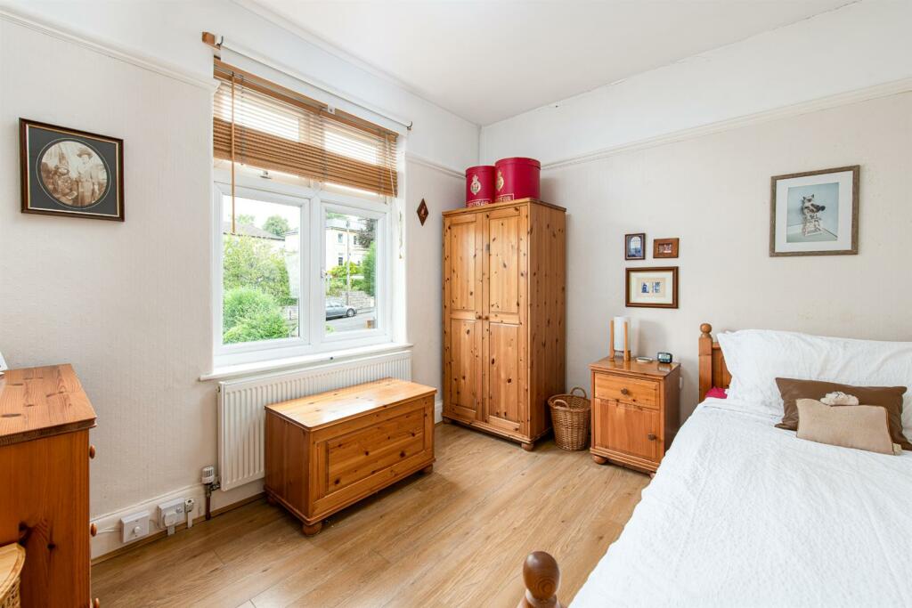 Bedroom4.jpg