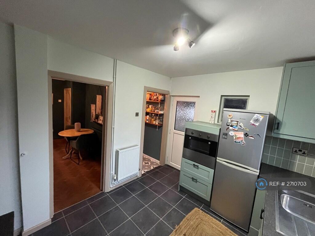 Kitchen &amp; Pantry