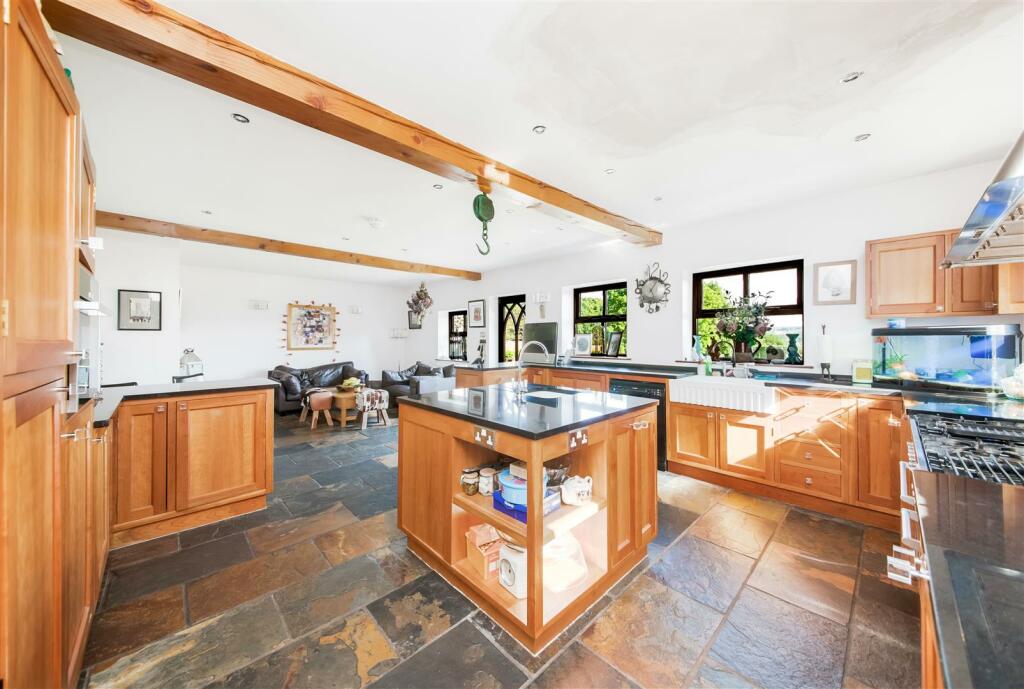 dining living kitchen 2.jpg