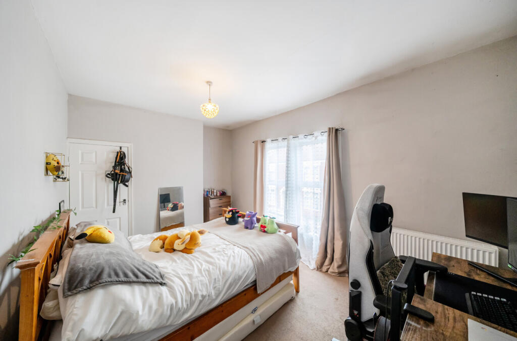 1326773-3-6888d72...