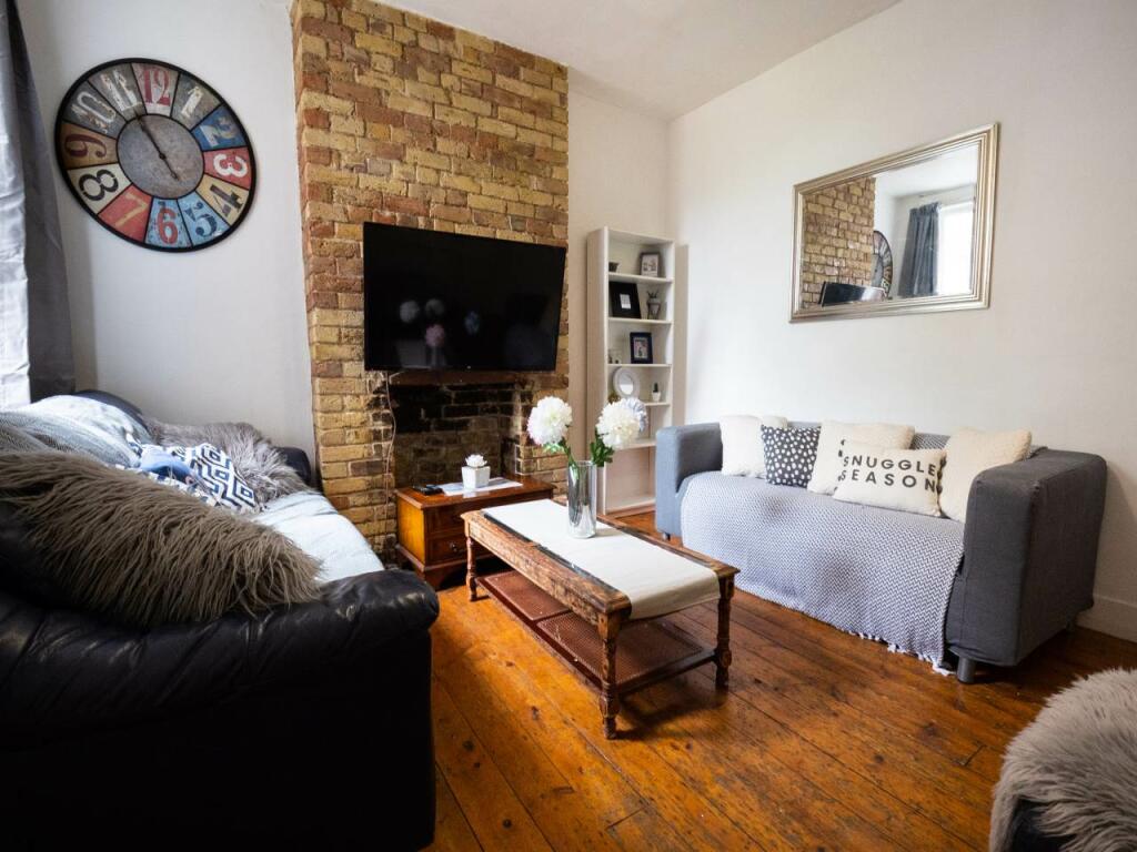 15_St_Martins_Road_C