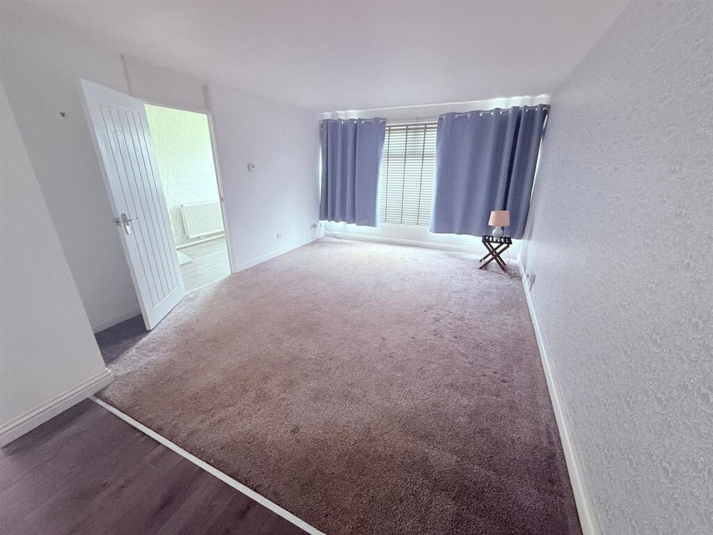 PHOTO-2025-08-26-12-04-27 (7).jpg