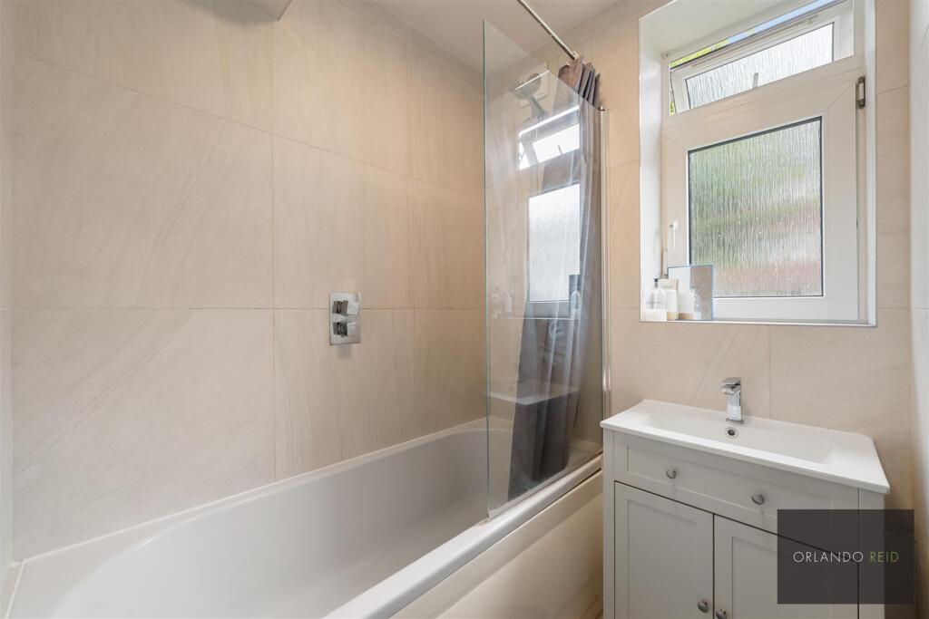 30 Cubitt Terrace SW4 6AR-5.jpg