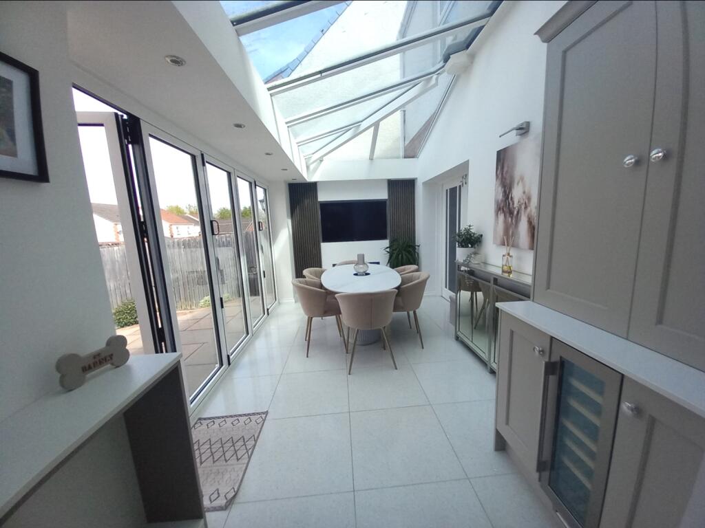 SUN ROOM